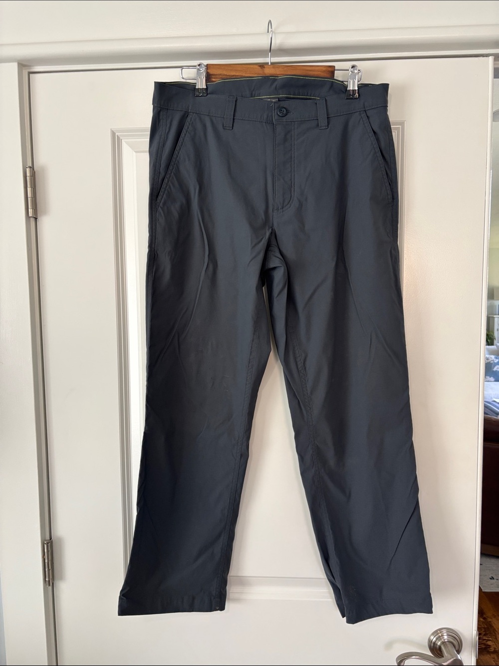 Eddie Bauer Men's Straight-Leg Chinos — Charcoal Gray